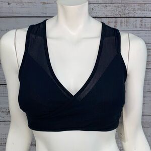 NWT Fabletics black medium impact sports bra size medium